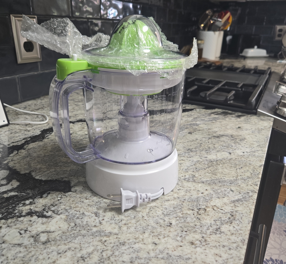 Proctor Silex Electric Citrus Juicer White & Black